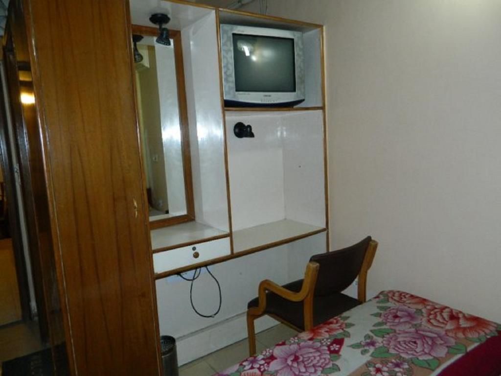 Viraaj Guest House Νόιντα Εξωτερικό φωτογραφία
